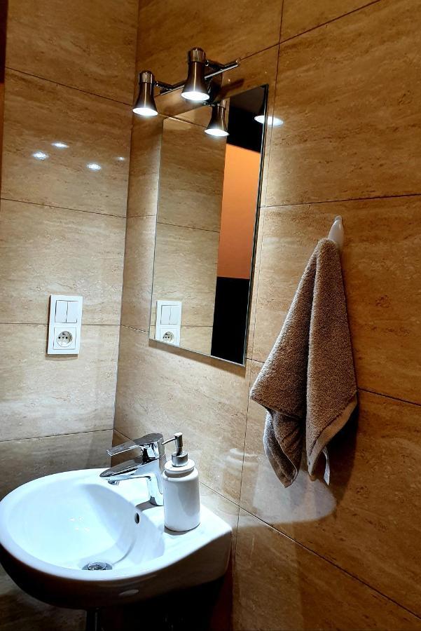 Topolove Rooms & Apartments คราคูฟ ภายนอก รูปภาพ