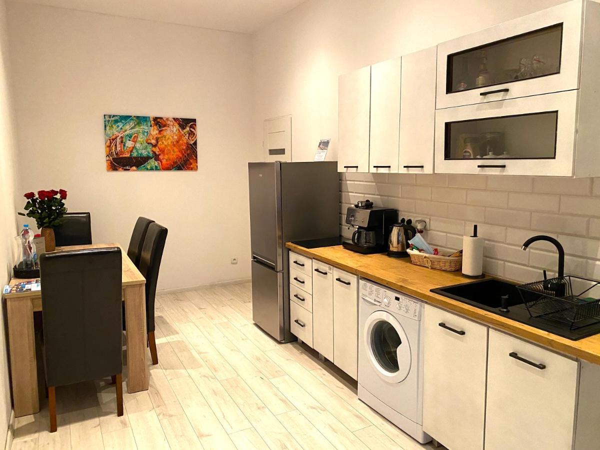 Topolove Rooms & Apartments คราคูฟ ภายนอก รูปภาพ