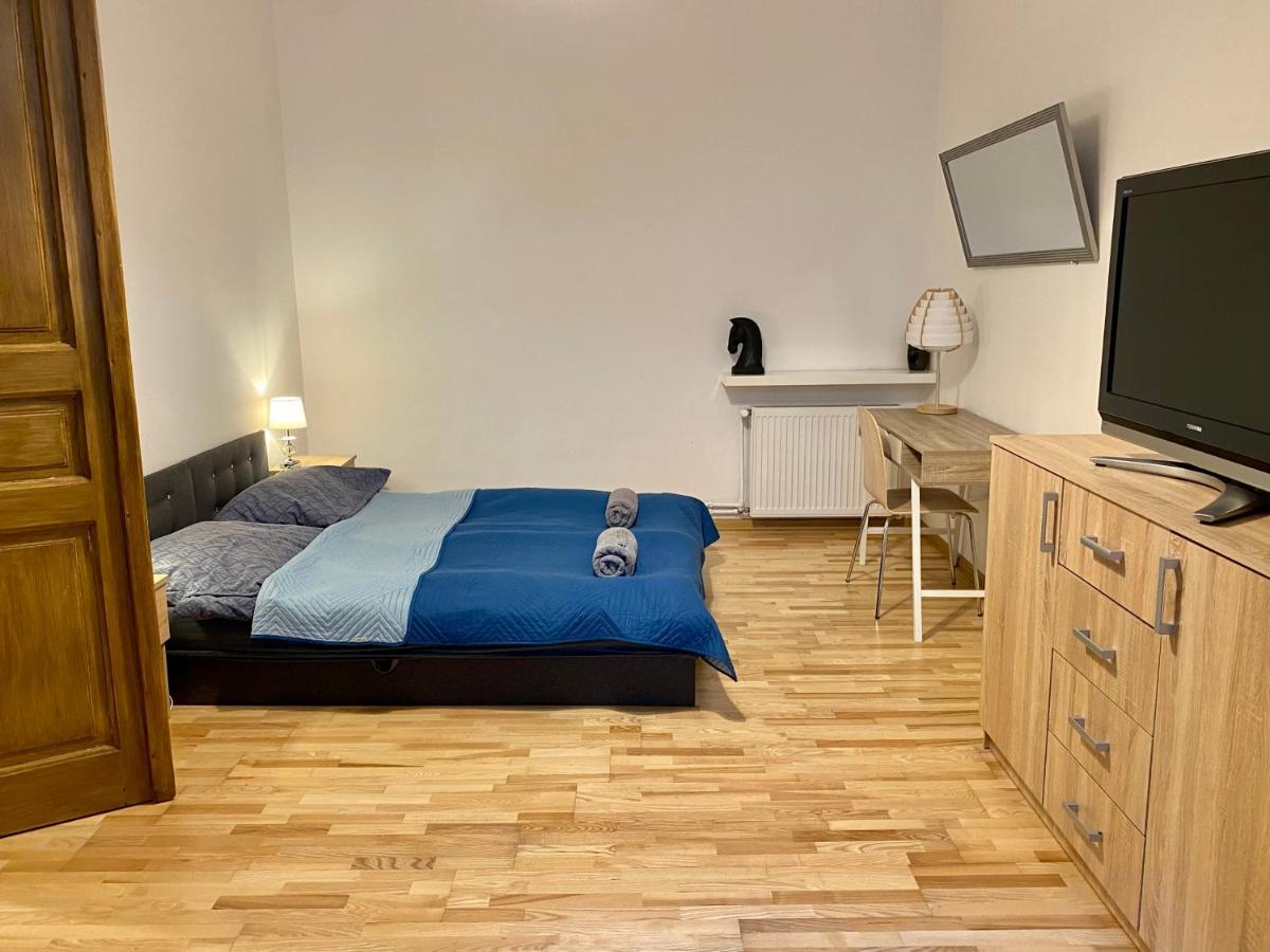 Topolove Rooms & Apartments คราคูฟ ภายนอก รูปภาพ