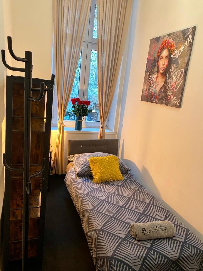 Topolove Rooms & Apartments คราคูฟ ภายนอก รูปภาพ